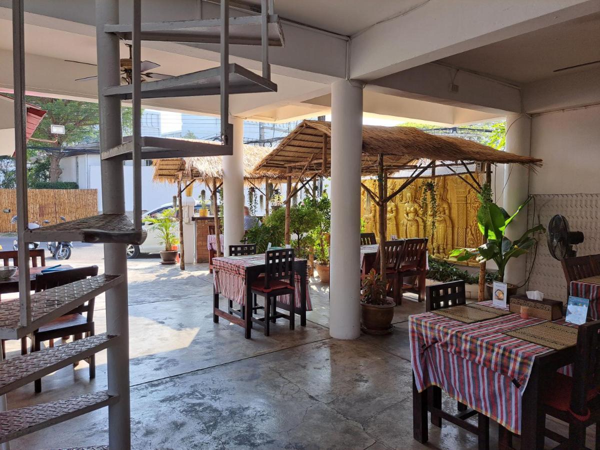 Palada Guest House Hua Hin Exterior photo